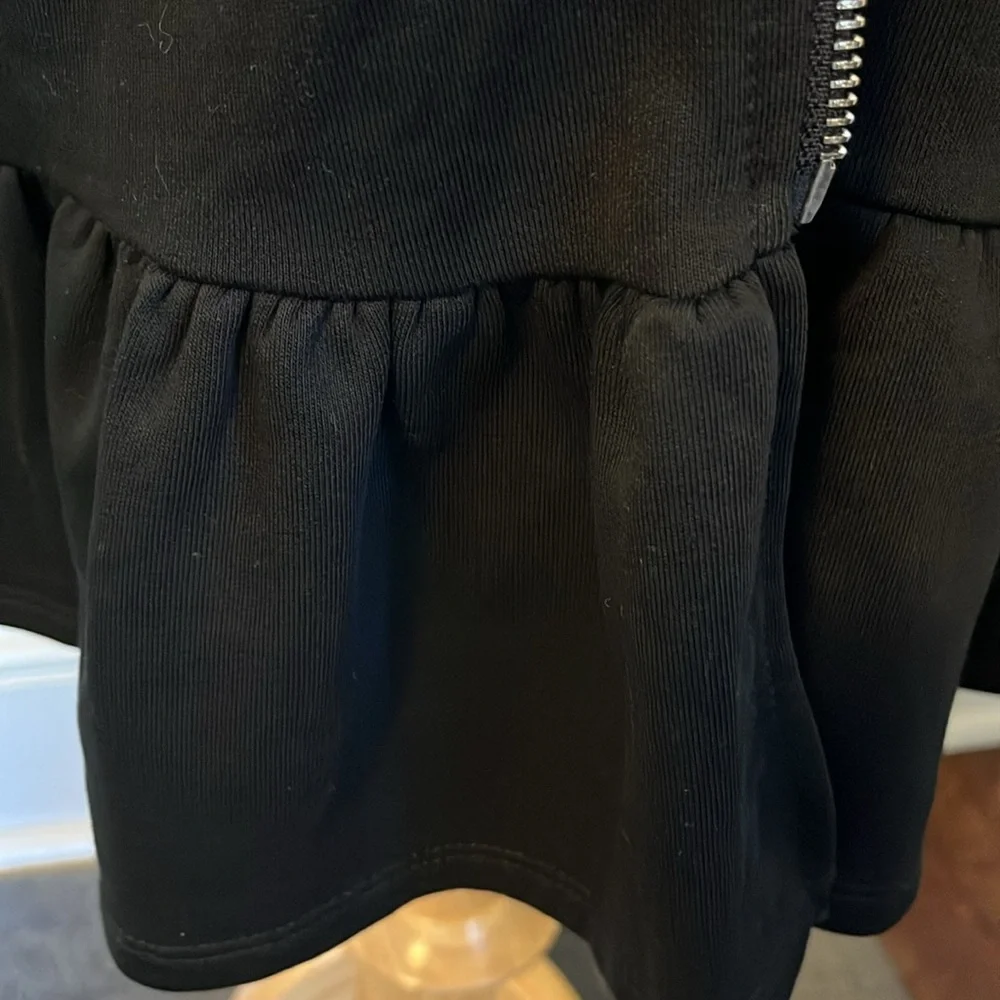CQbyCQ Black Hoodie Sweatshirt Dress w/pearl detail & ruffle Hem Size Small